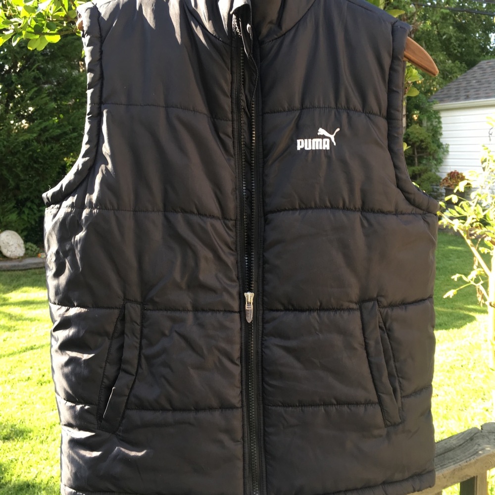Men’s puma vest. Size large